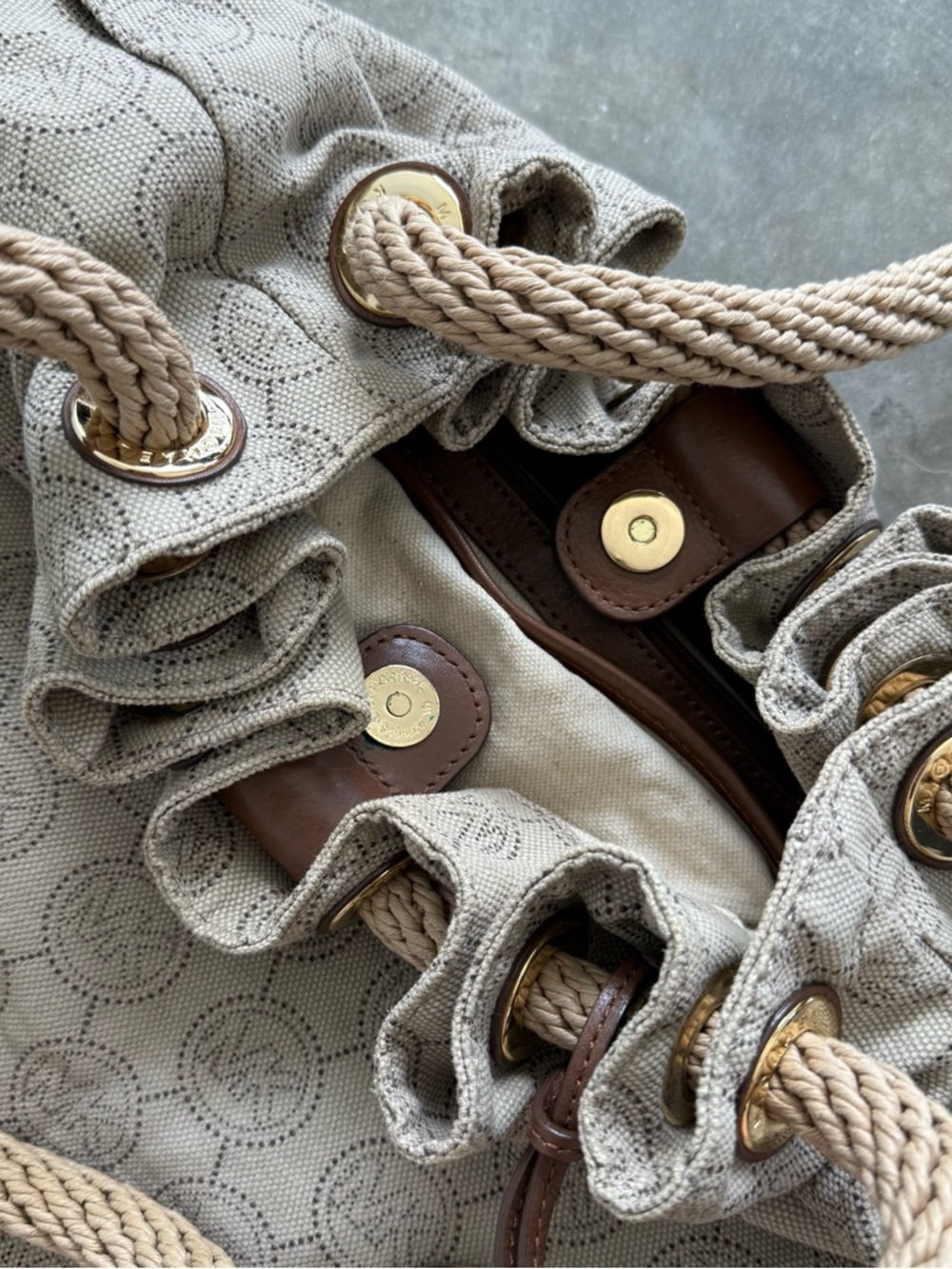 Michael Kors Marina Beige Canvas Logo Drawstring Shoulder Bag with Rope Handles - Picture 4 of 8